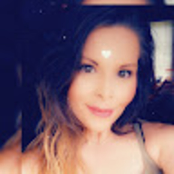 Meet your Posher, Marissa - Picture 1 of 1